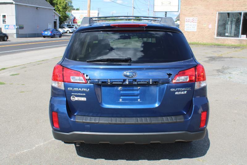 Subaru Outback 2.5i Premium 2010