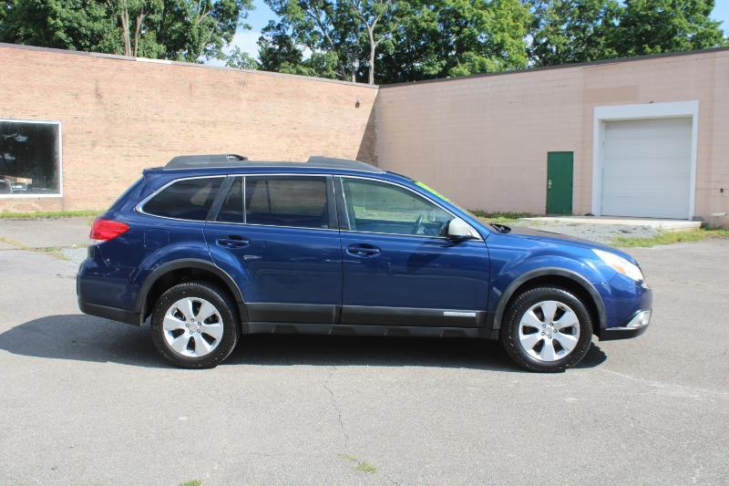 Subaru Outback 2.5i Premium 2010