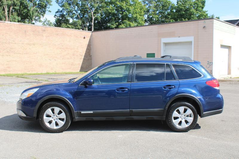 Subaru Outback 2.5i Premium 2010