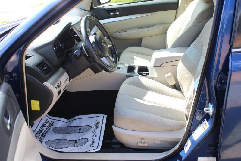Subaru Outback 2.5i Premium 2010