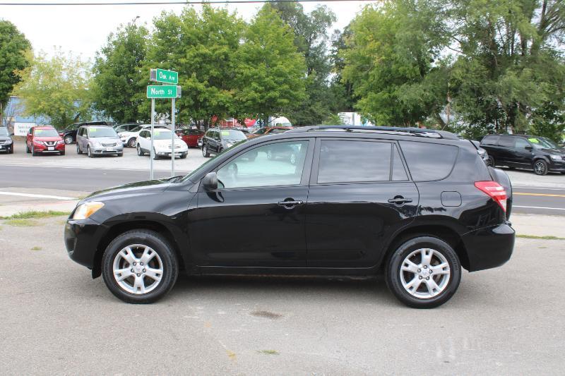 Toyota RAV4 Base I4 4WD 2012