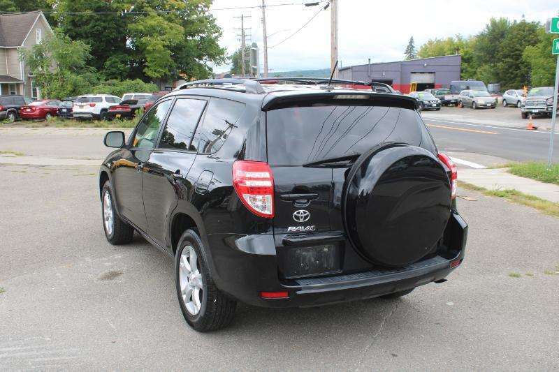 Toyota RAV4 Base I4 4WD 2012