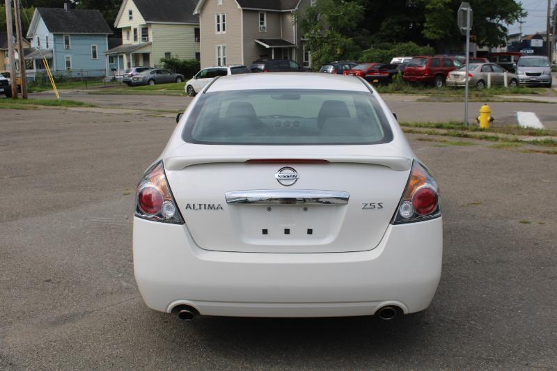 Nissan Altima 2.5 2012