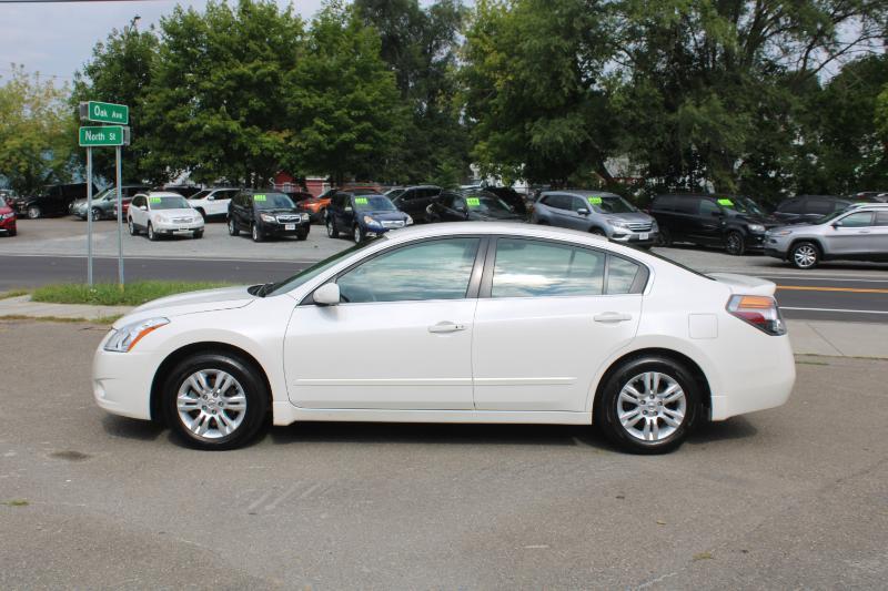 Nissan Altima 2.5 2012