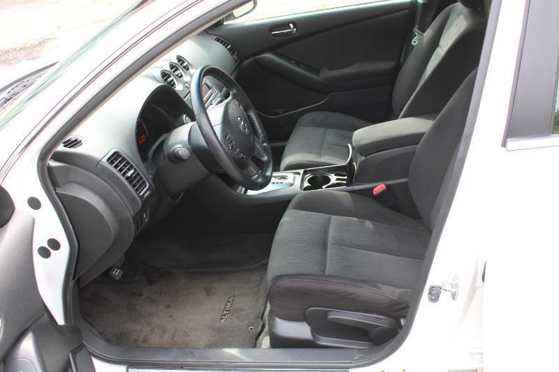 Nissan Altima 2.5 2012