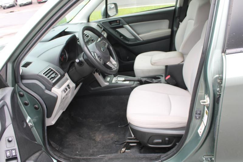 Subaru Forester 2.5i Premium PZEV CVT 2017