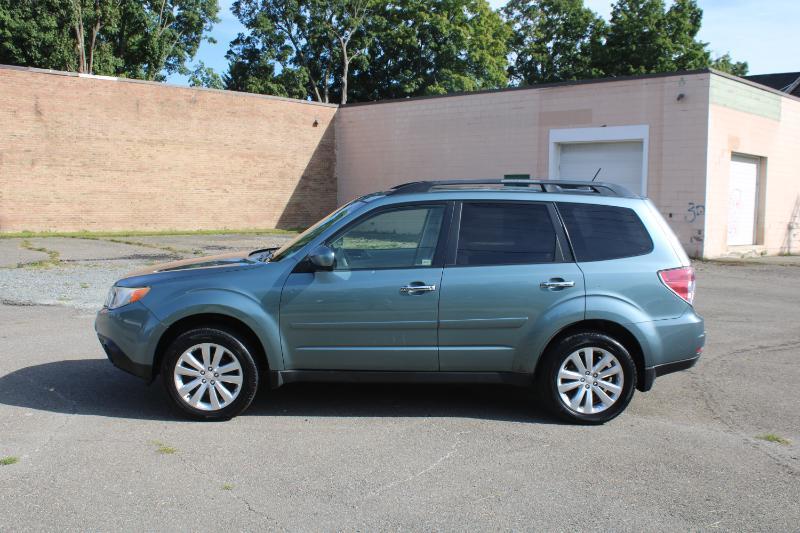 Subaru Forester 2.5X Limited 2012