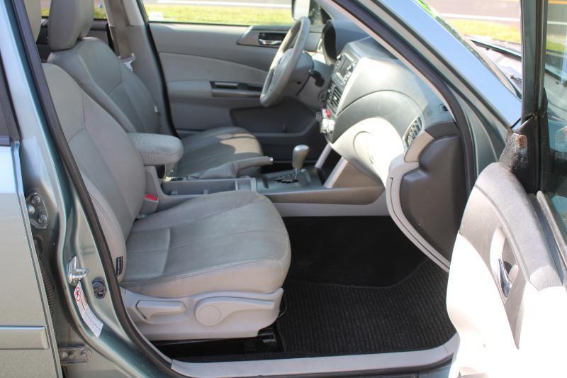 Subaru Forester 2.5X Limited 2012