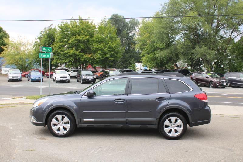 Subaru Outback 2.5i Premium 2010