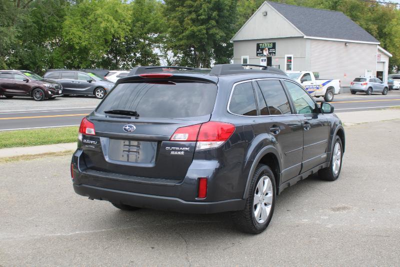 Subaru Outback 2.5i Premium 2010