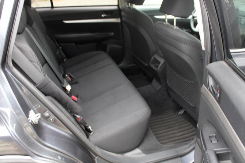 Subaru Outback 2.5i Premium 2010