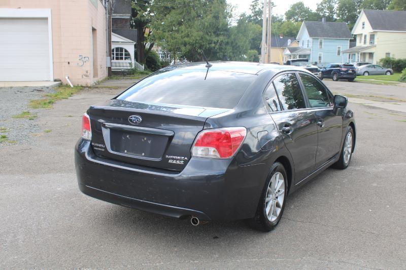 Subaru Impreza 2.0i Premium 4-Door w/All Weather Package 2013