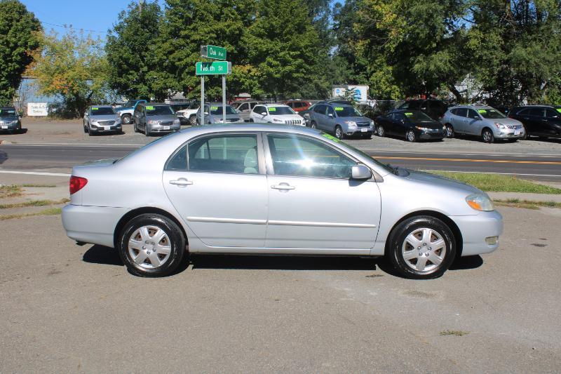 Toyota Corolla LE 2007