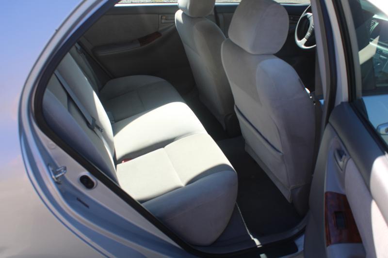 Toyota Corolla LE 2007