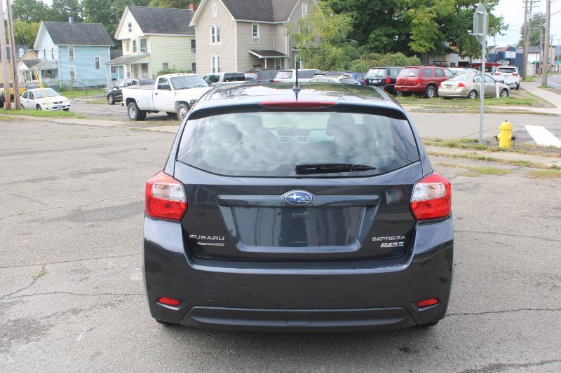 Subaru Impreza 2.0i PZEV CVT 5-Door 2015