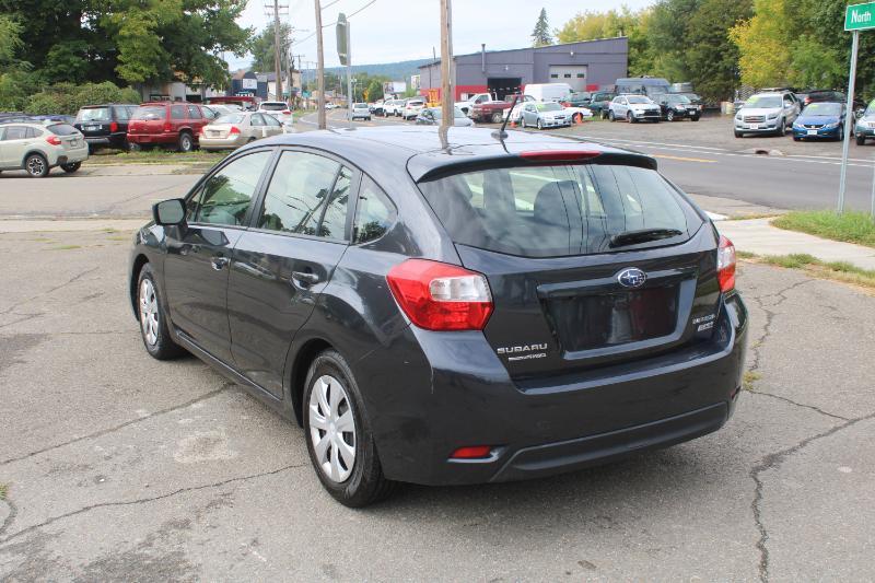 Subaru Impreza 2.0i PZEV CVT 5-Door 2015