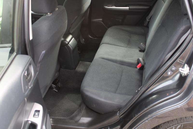 Subaru Impreza 2.0i PZEV CVT 5-Door 2015