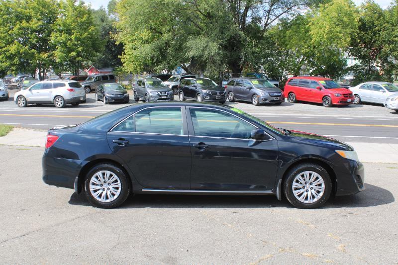 Toyota Camry LE 2012
