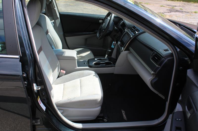 Toyota Camry LE 2012