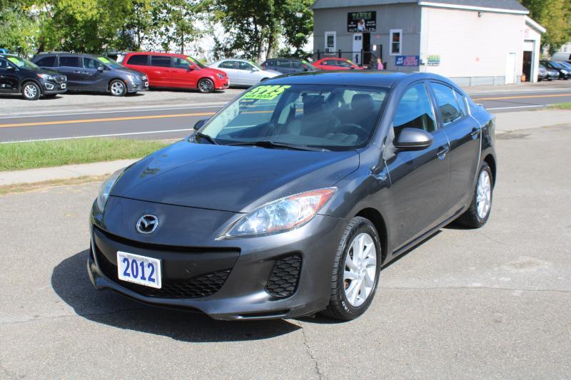Mazda MAZDA3 I Grand Touring 4-Door 2012