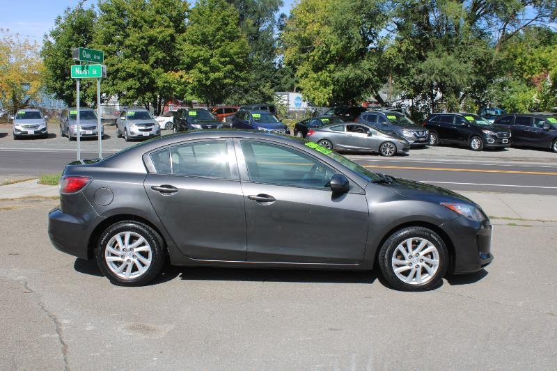 Mazda MAZDA3 I Grand Touring 4-Door 2012
