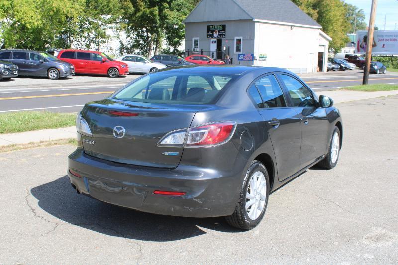 Mazda MAZDA3 I Grand Touring 4-Door 2012