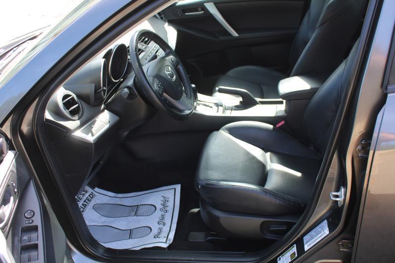 Mazda MAZDA3 I Grand Touring 4-Door 2012
