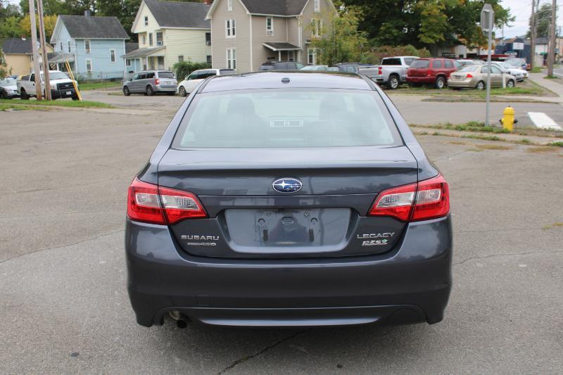 Subaru Legacy 2.5i Premium 2015