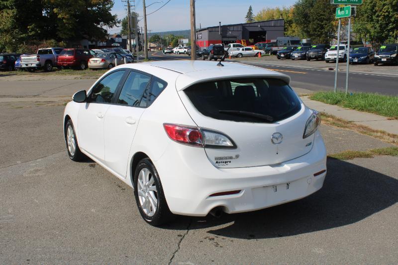 Mazda MAZDA3 I Grand Touring 5-Door 2012