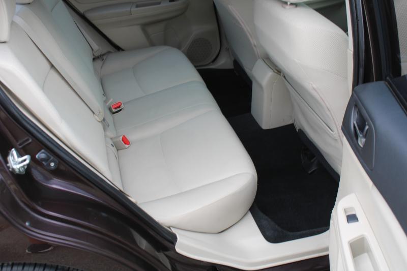 Subaru Impreza Premium 4-Door w/All Weather Package 2012