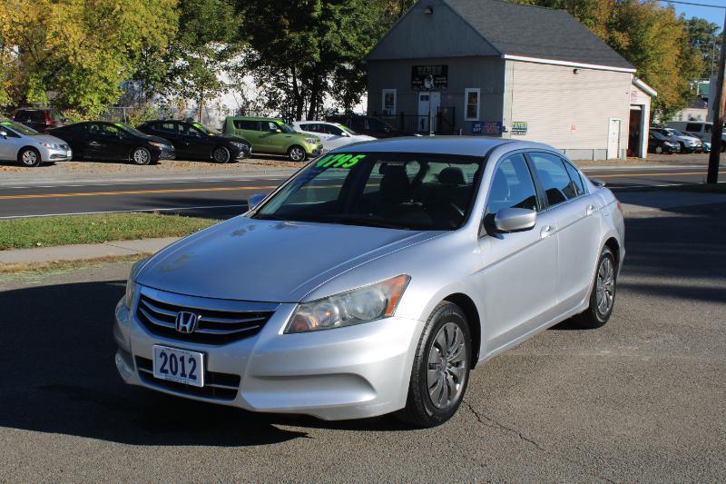 Honda Accord LX sedan AT 2012