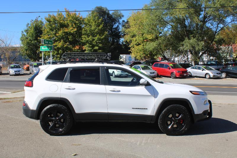 Jeep Cherokee Latitude 4WD 2018