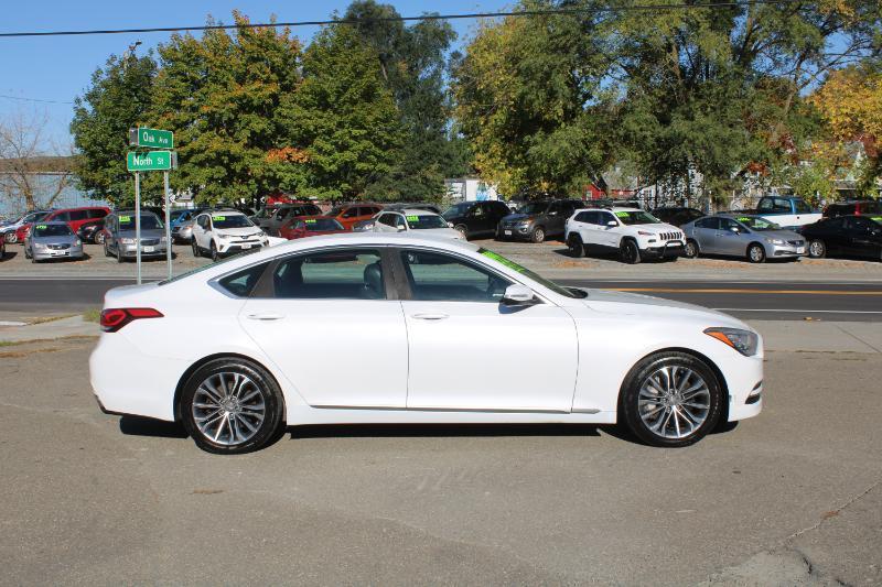 Hyundai Genesis 3.8L 2015