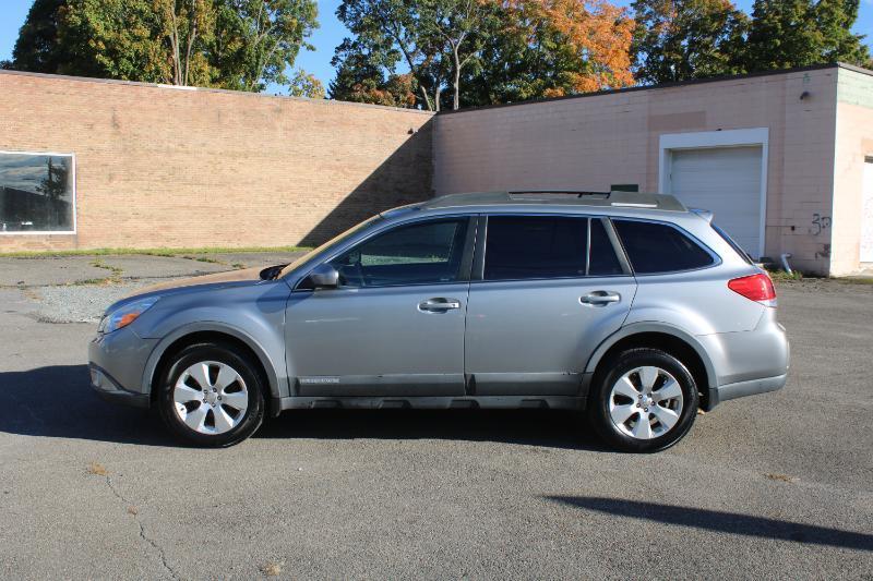 Subaru Outback 2.5i Premium 2010