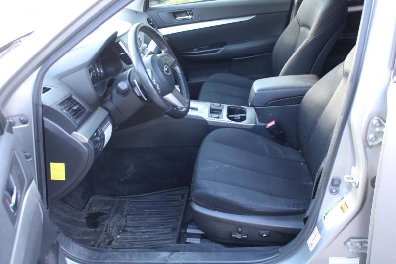 Subaru Outback 2.5i Premium 2010