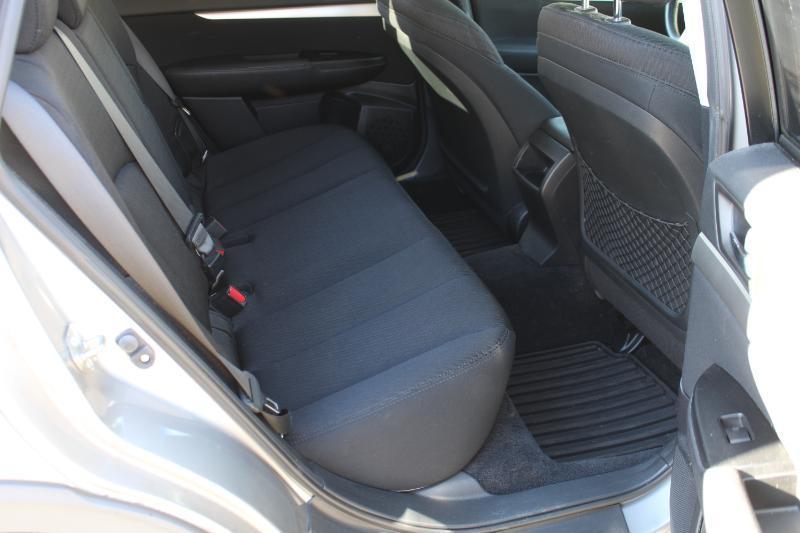 Subaru Outback 2.5i Premium 2010