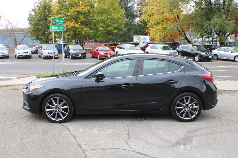 Mazda MAZDA3 s Grand Touring AT 5-Door 2018