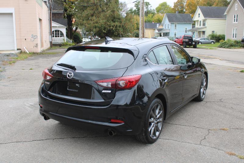 Mazda MAZDA3 s Grand Touring AT 5-Door 2018