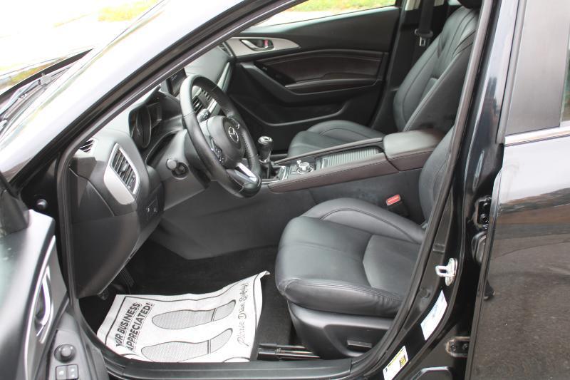 Mazda MAZDA3 s Grand Touring AT 5-Door 2018