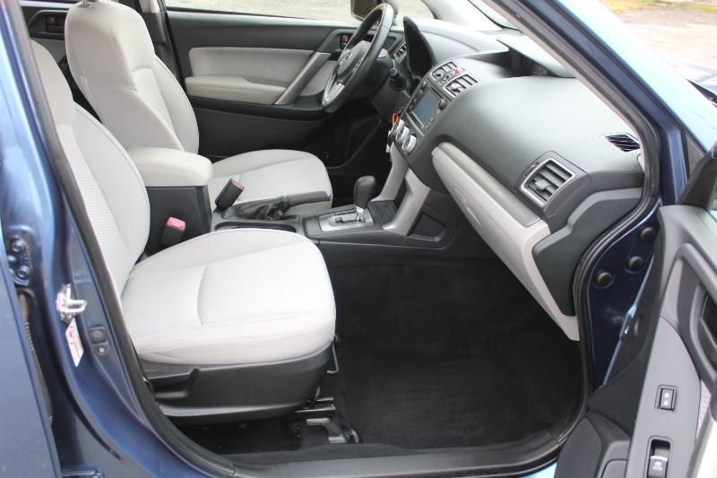 Subaru Forester 2.5i Premium PZEV CVT 2017