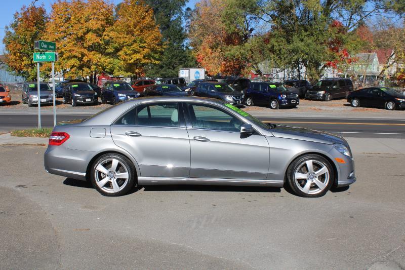 Mercedes-Benz E-Class E350 Sedan 4MATIC 2010