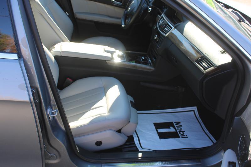 Mercedes-Benz E-Class E350 Sedan 4MATIC 2010
