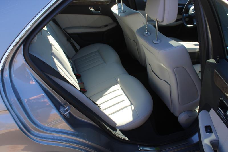 Mercedes-Benz E-Class E350 Sedan 4MATIC 2010