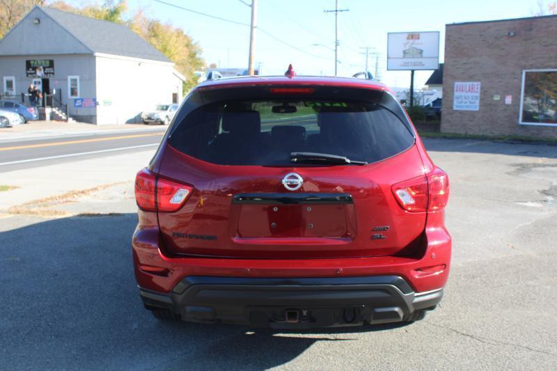 Nissan Pathfinder SL 4WD 2020