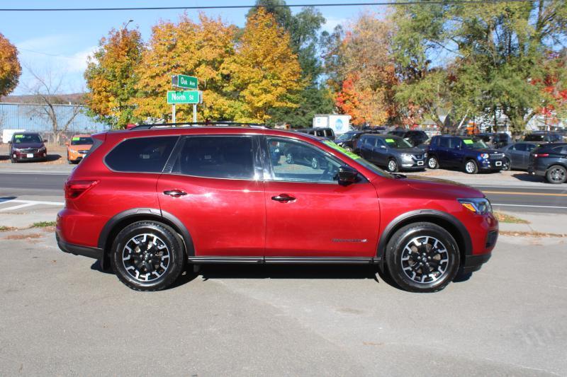 Nissan Pathfinder SL 4WD 2020