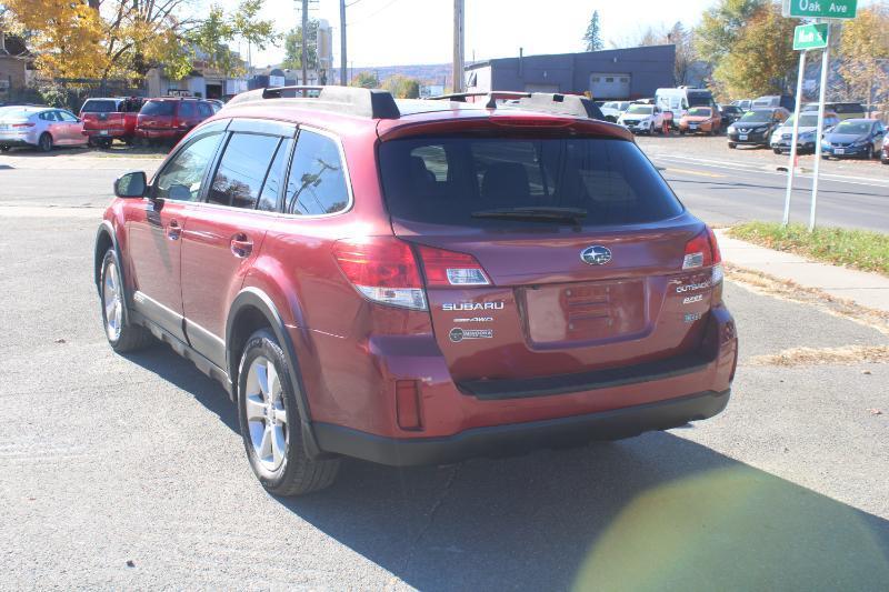 Subaru Outback 2.5i Limited 2013