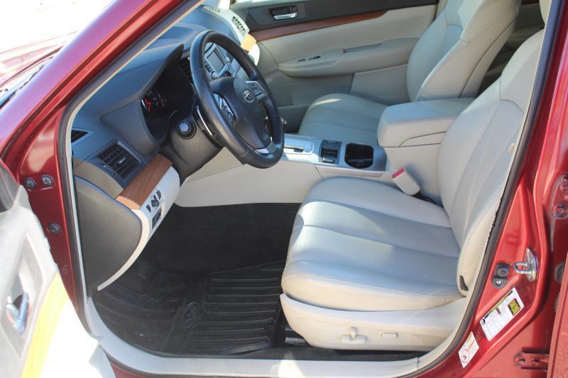 Subaru Outback 2.5i Limited 2013