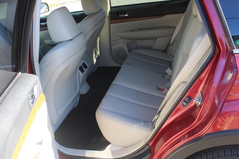 Subaru Outback 2.5i Limited 2013