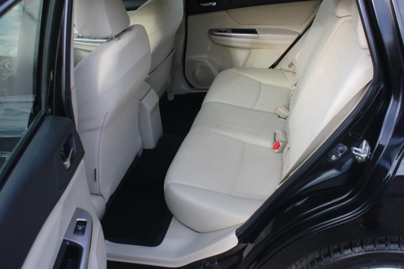 Subaru Impreza 2.0i Premium PZEV 5-Door 2016
