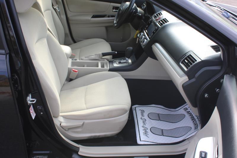 Subaru Impreza 2.0i Premium PZEV 5-Door 2016